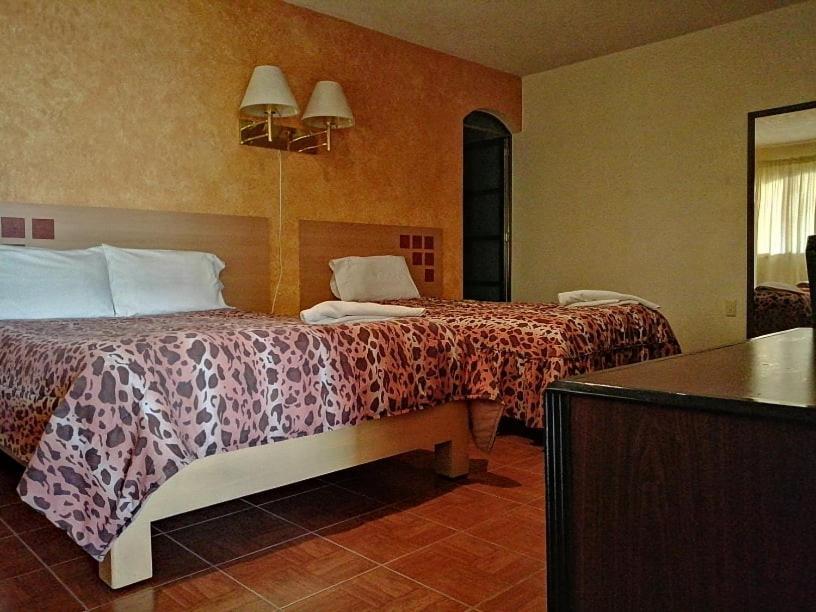 Hotel Real Doxey Tlaxcoapan Екстер'єр фото